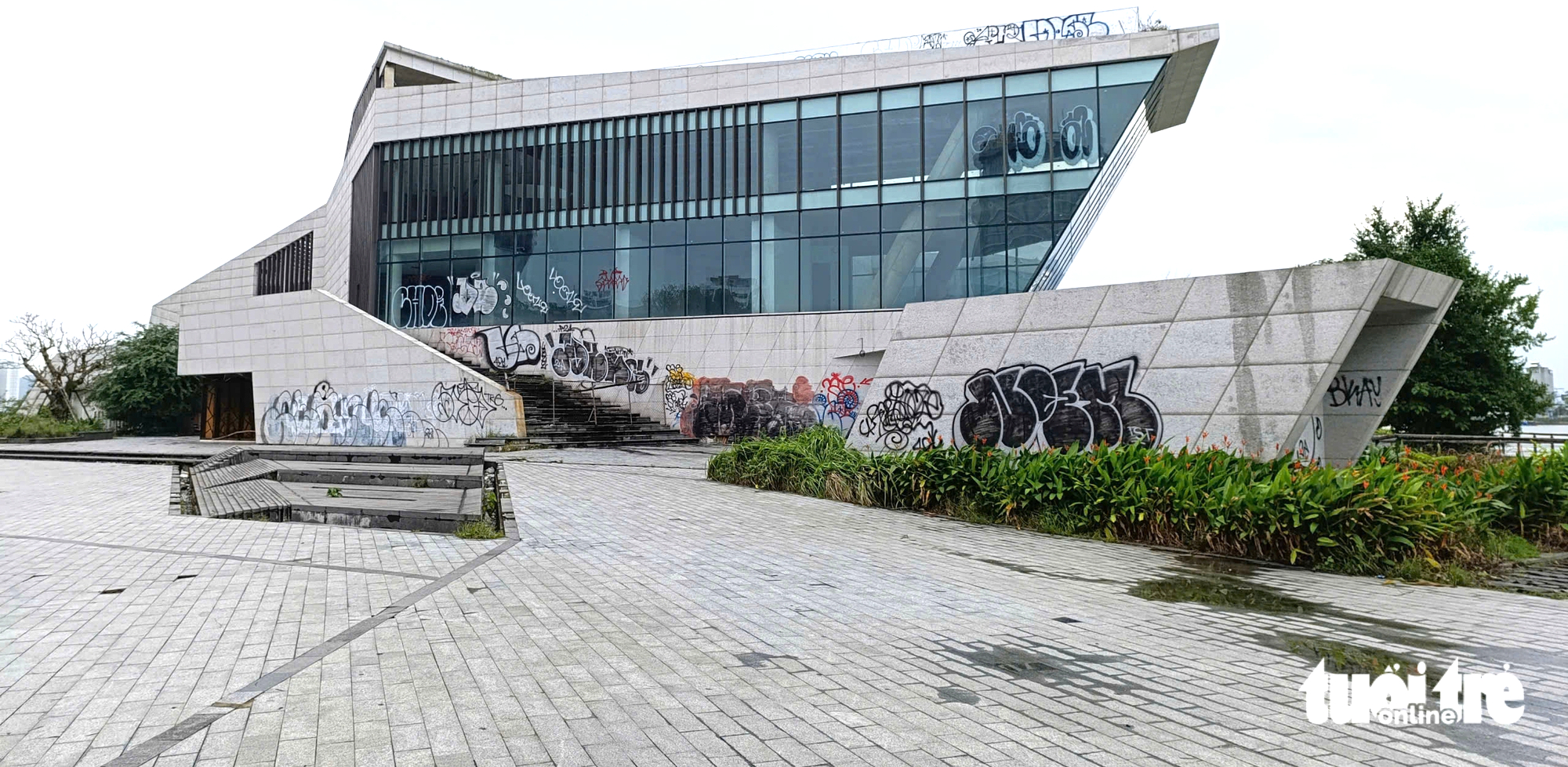 岘港韩江百亿游艇码头的命运如何？