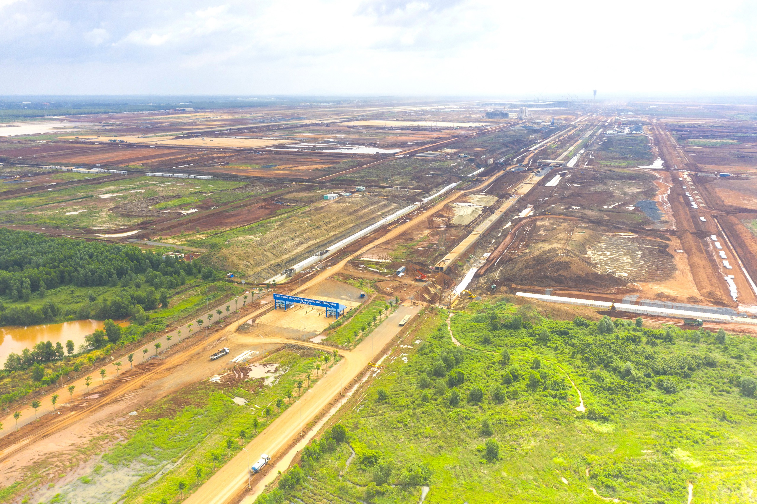 连接新山一与隆城机场的道路：过于紧迫！