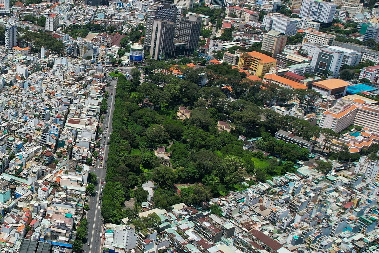 纪念COVID-19遇难者纪念碑：铭记过去，汲取当下教训，展望未来