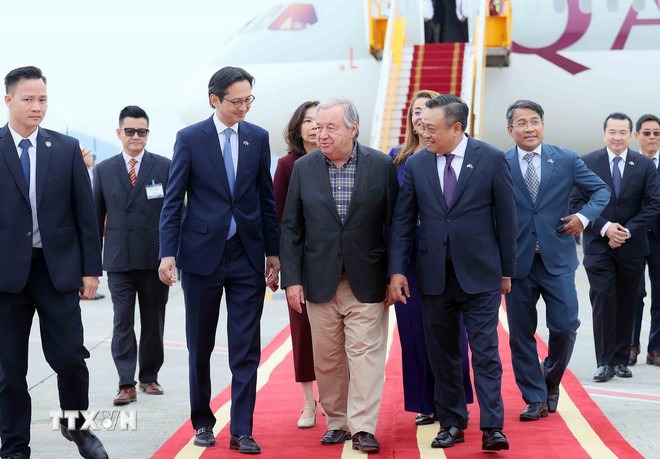 联合国秘书长安东尼奥·古特雷斯开始正式访问越南