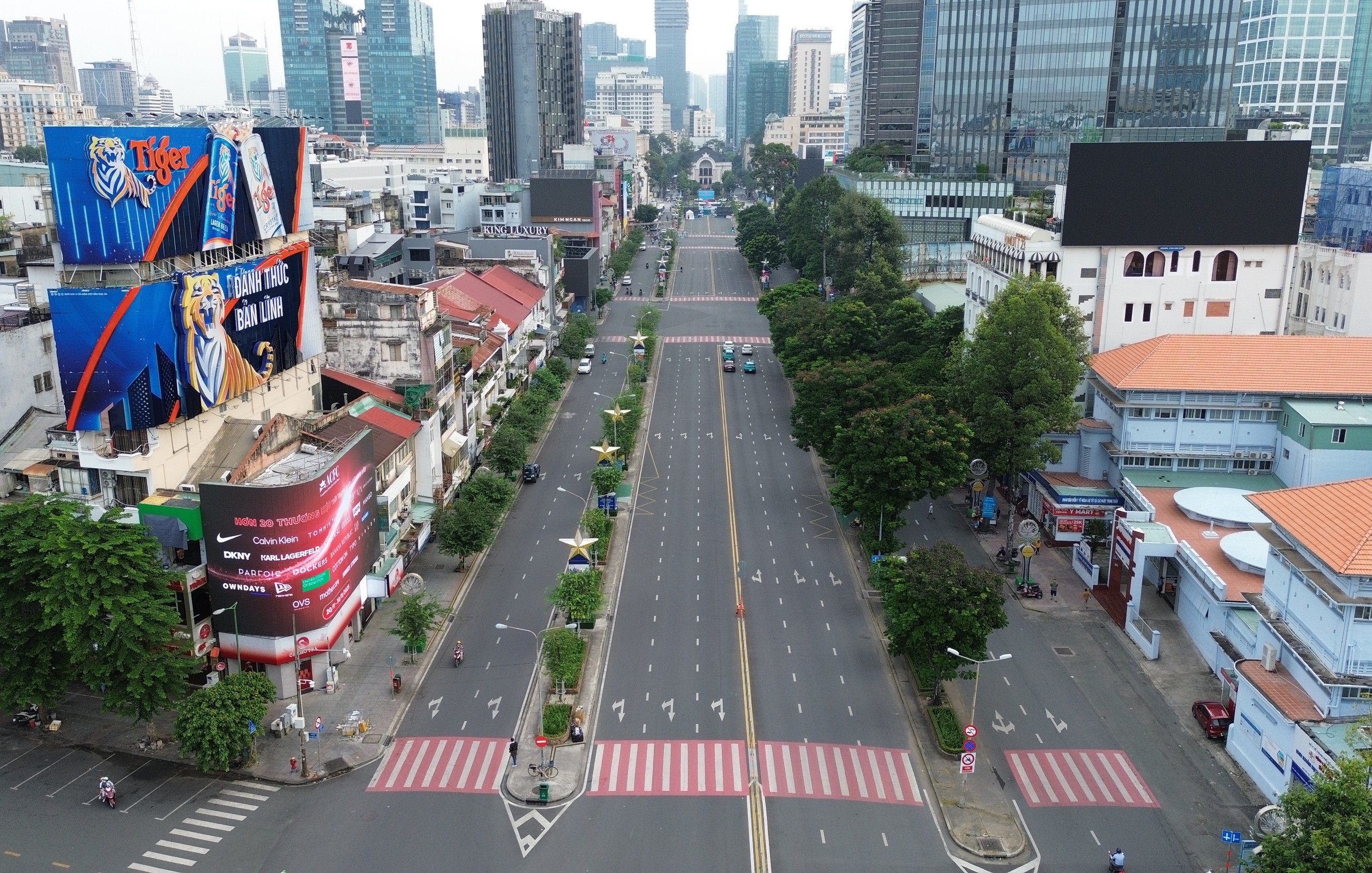 看看黎利大道的现状，将在2025年12月31日前进行'美化'