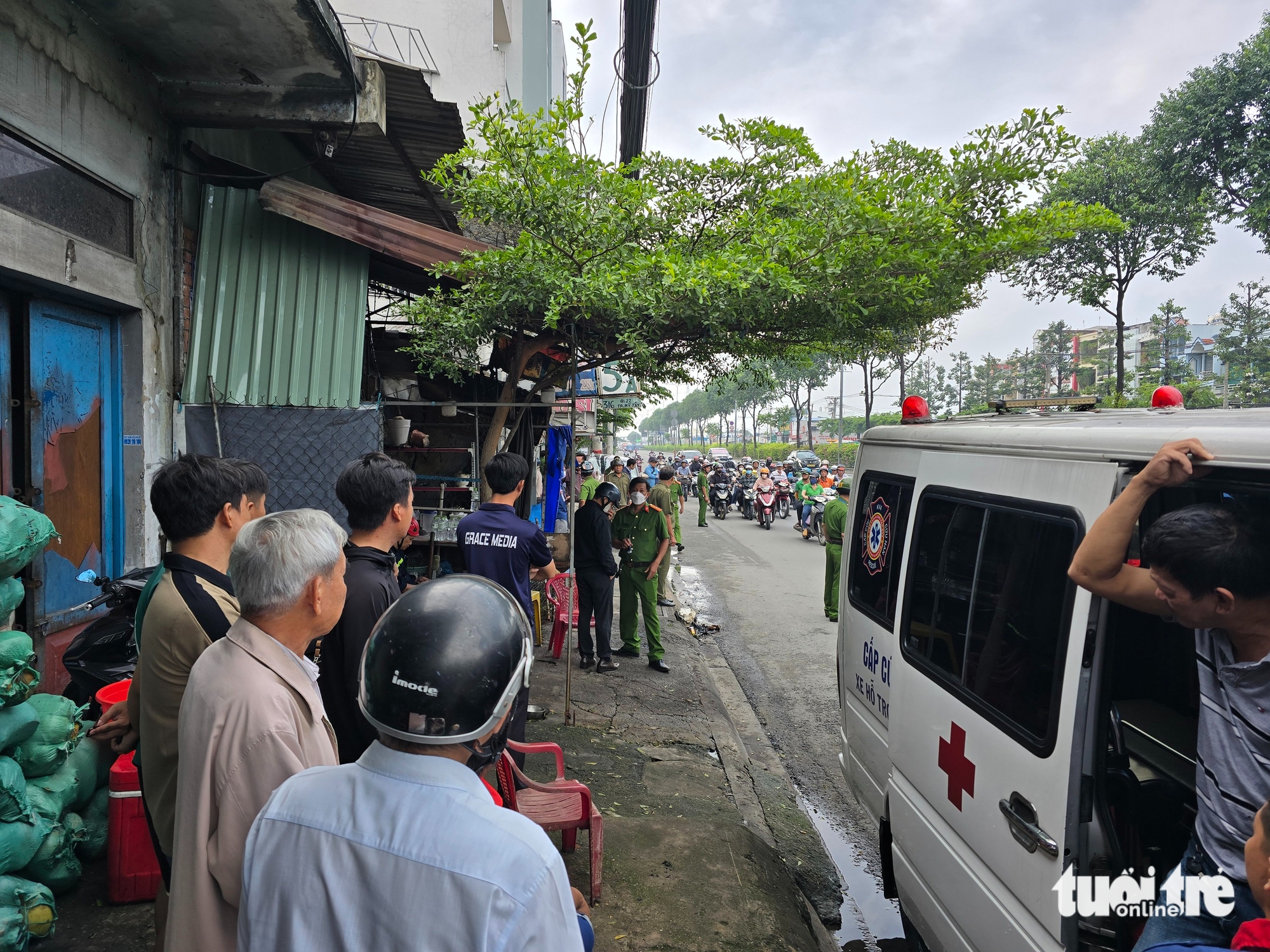 黎光道街房屋火灾，84岁老人丧生