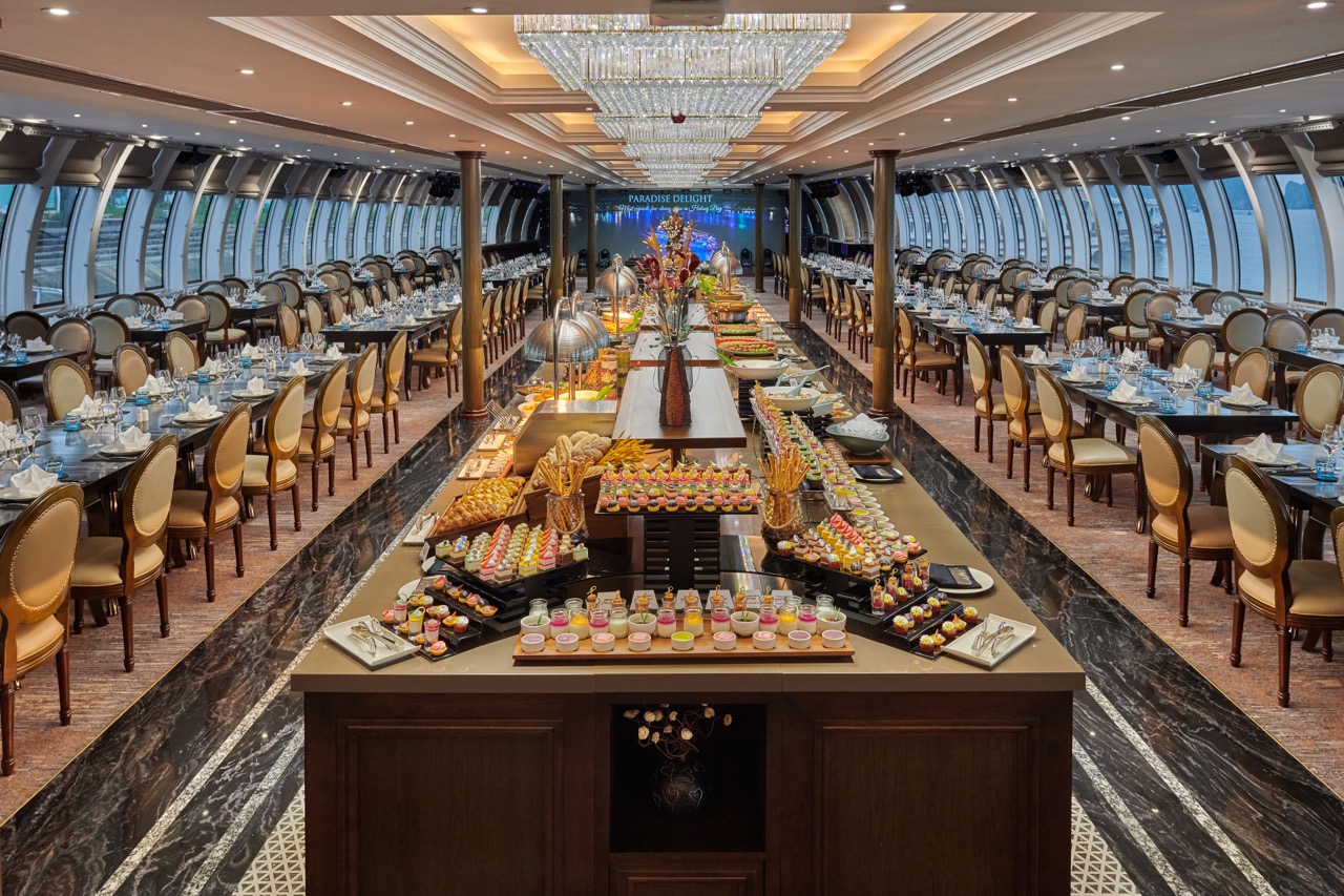 下龙湾的豪华与本土特色游轮之旅