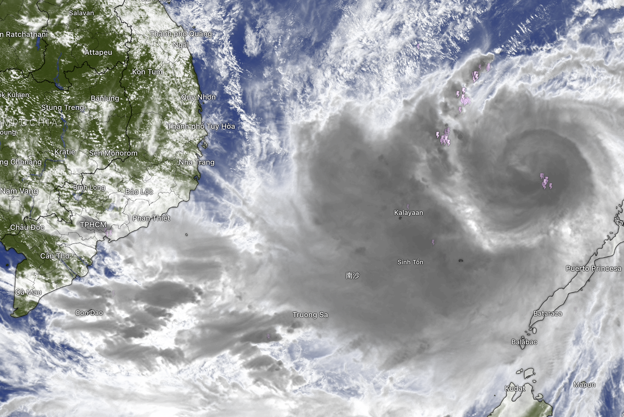 卫星视角下的台风凯尔马吉全景及后续低压区