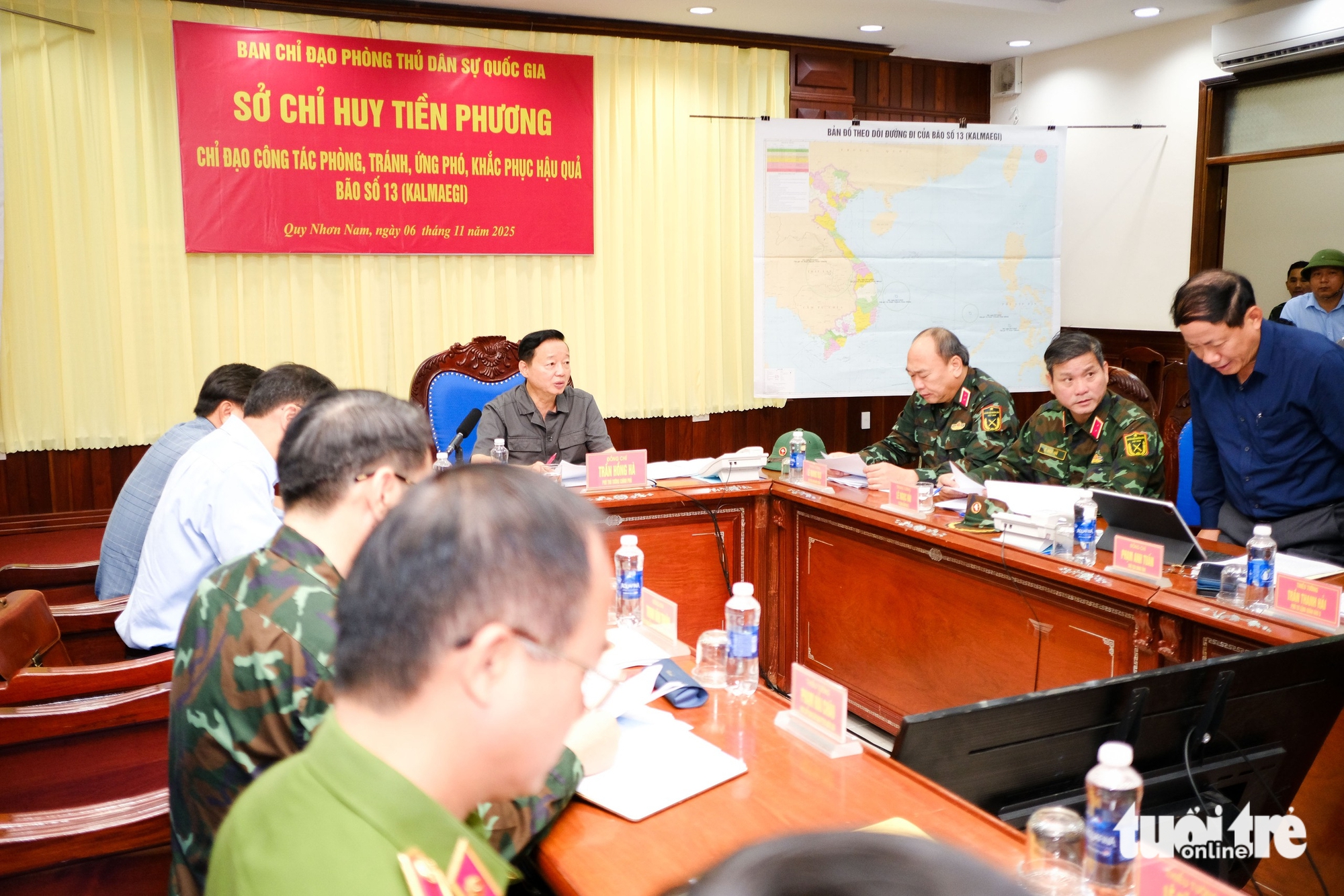 副总理陈红河在嘉莱省直接检查抗击台风卡尔梅吉