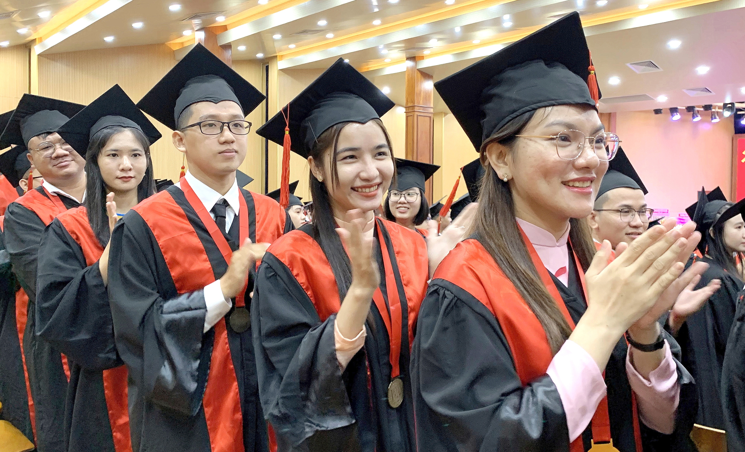 需要突破性解决方案以吸引人才