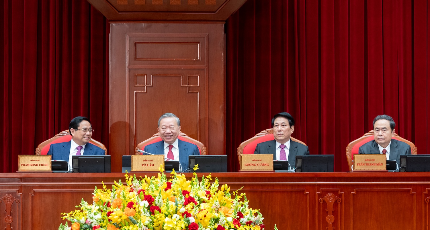 中央第十四次会议关于高级人事工作的重要内容