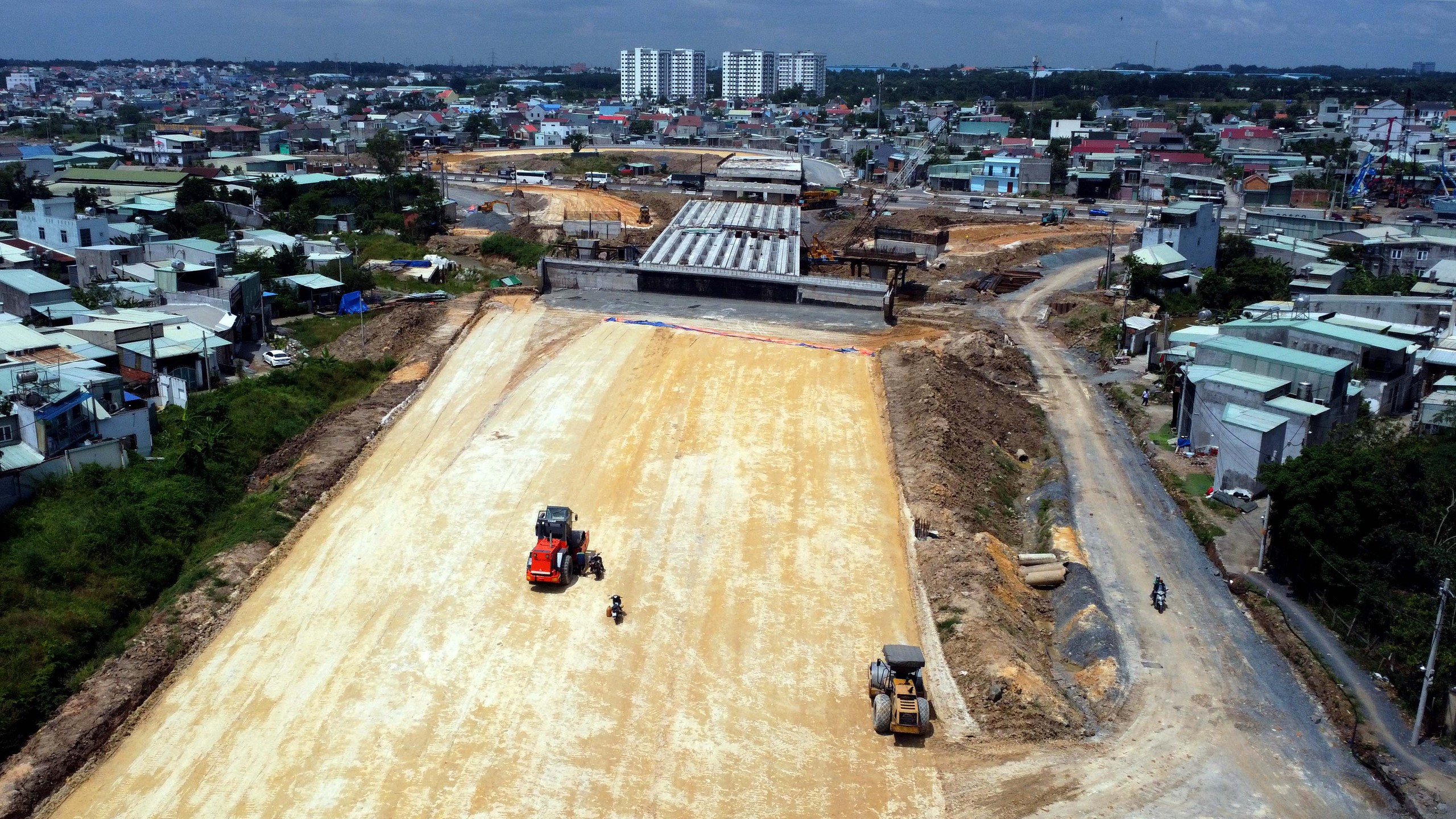 距离通车还有近2个月，边和-头顿高速公路的形态如何？