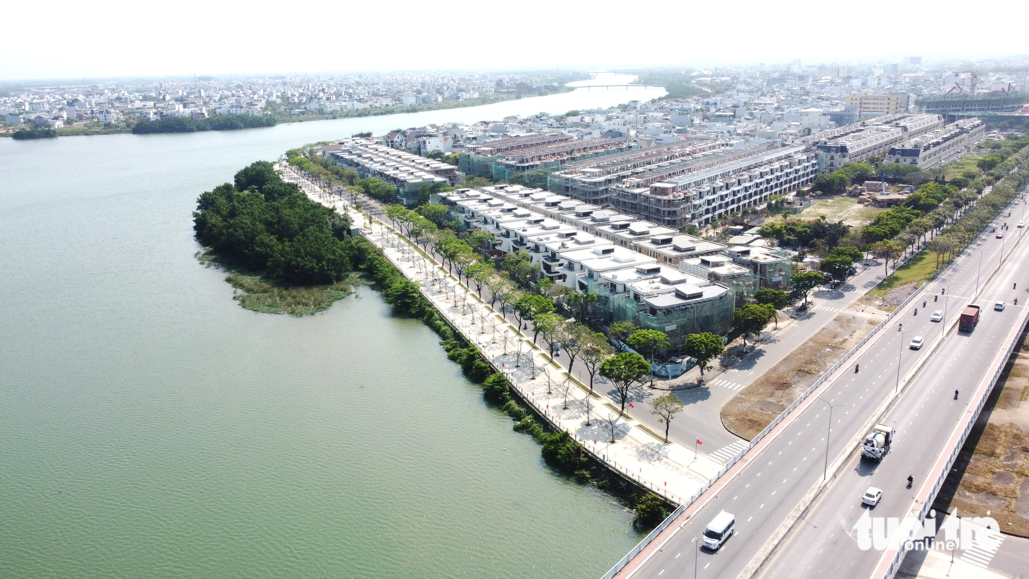 为什么岘港房地产收入在11个月内增长近一倍？