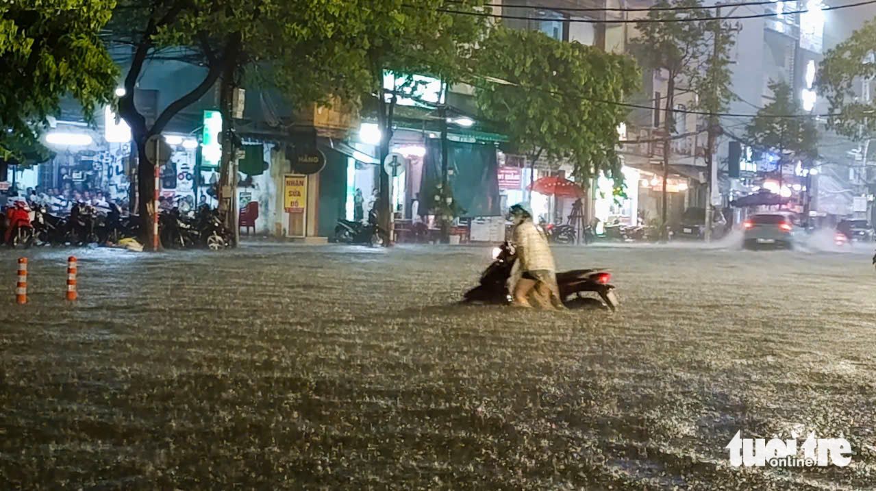 岘港排水和防洪系统中暴露出多处‘瓶颈’