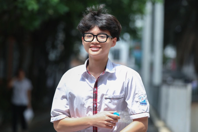 取消初中毕业证书