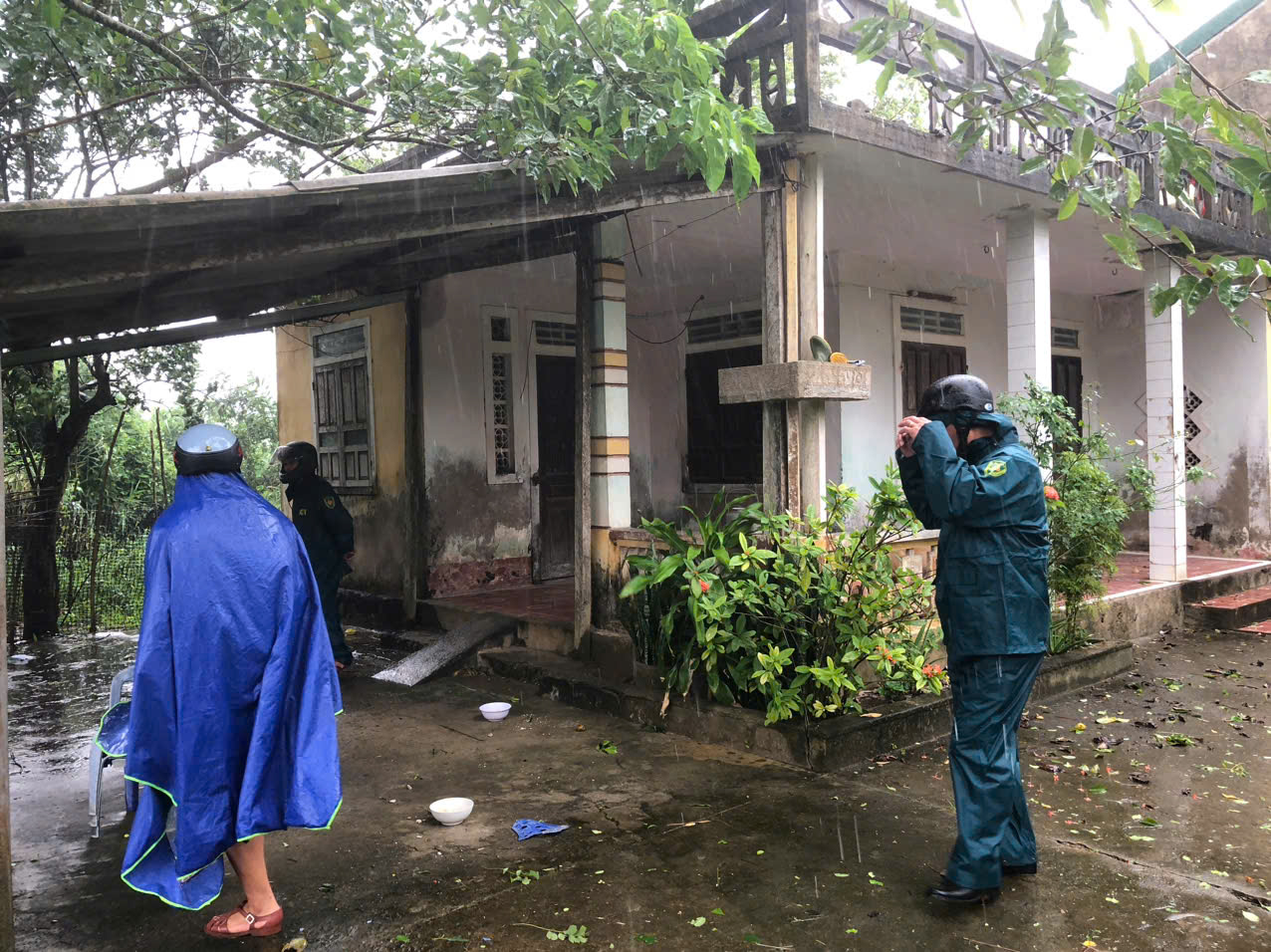 台风Bualoi：1人死亡，4人失踪，28,000人疏散避风