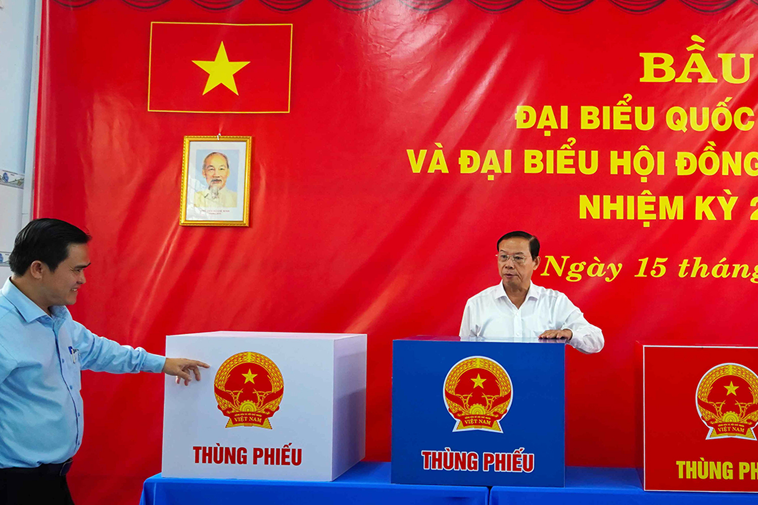 胡志明市：保障长期出海人员的选举权