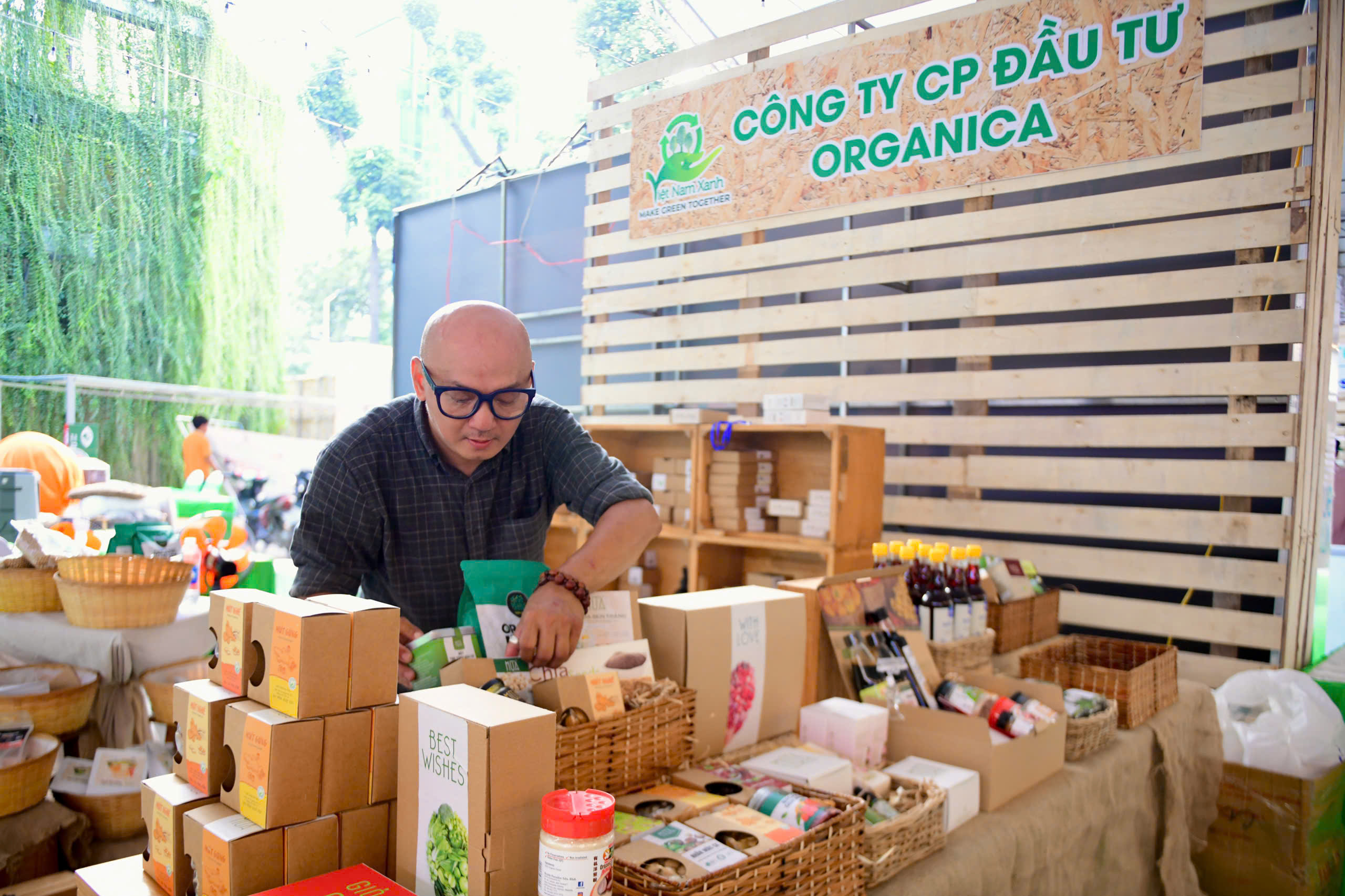 越南绿色2025准备迎接游客，伴随'礼物雨'