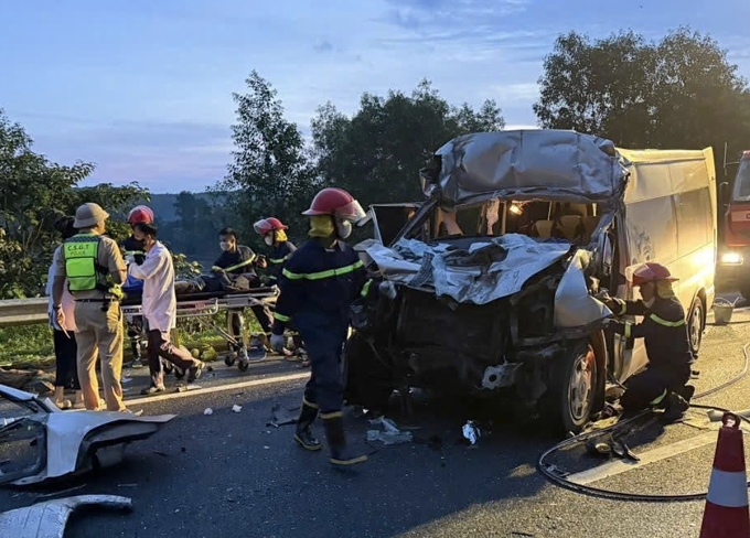 高速公路事故受害者：“一声巨响后，许多人一动不动”