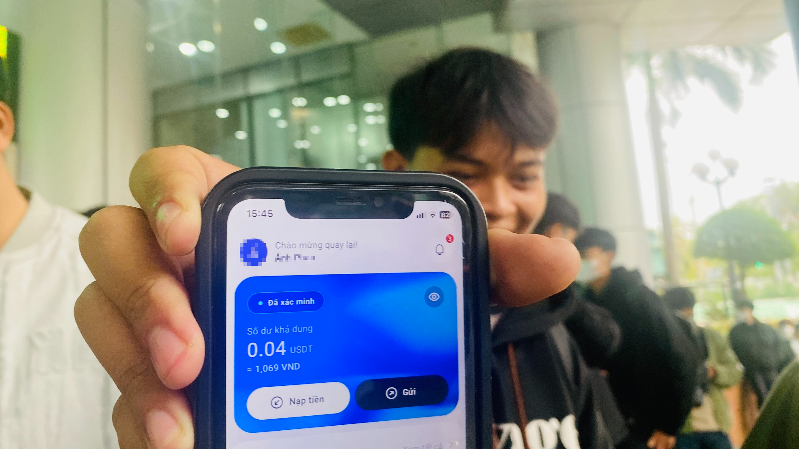 学生获赠数字货币USDT体验兑换越南盾购物| 越南中文社｜越南新闻与政策信息中文平台