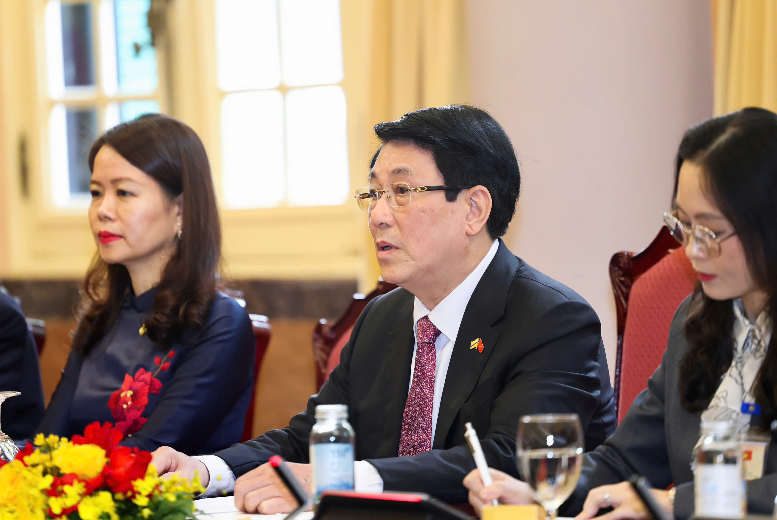 越南与文莱签署三项海洋合作文件