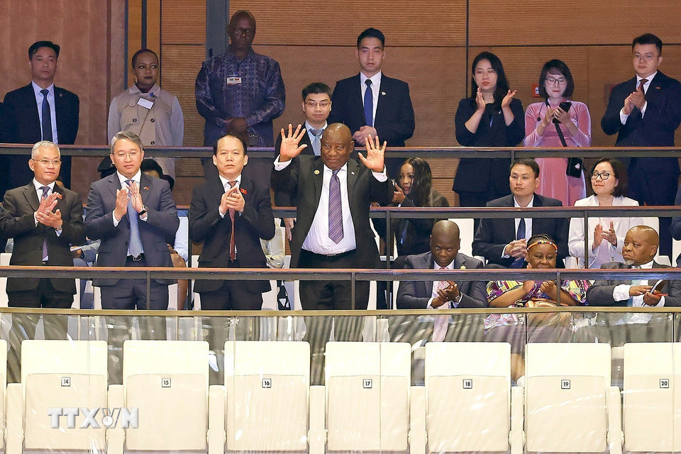 南非总统会见国会主席，参观武元甲大将家庭