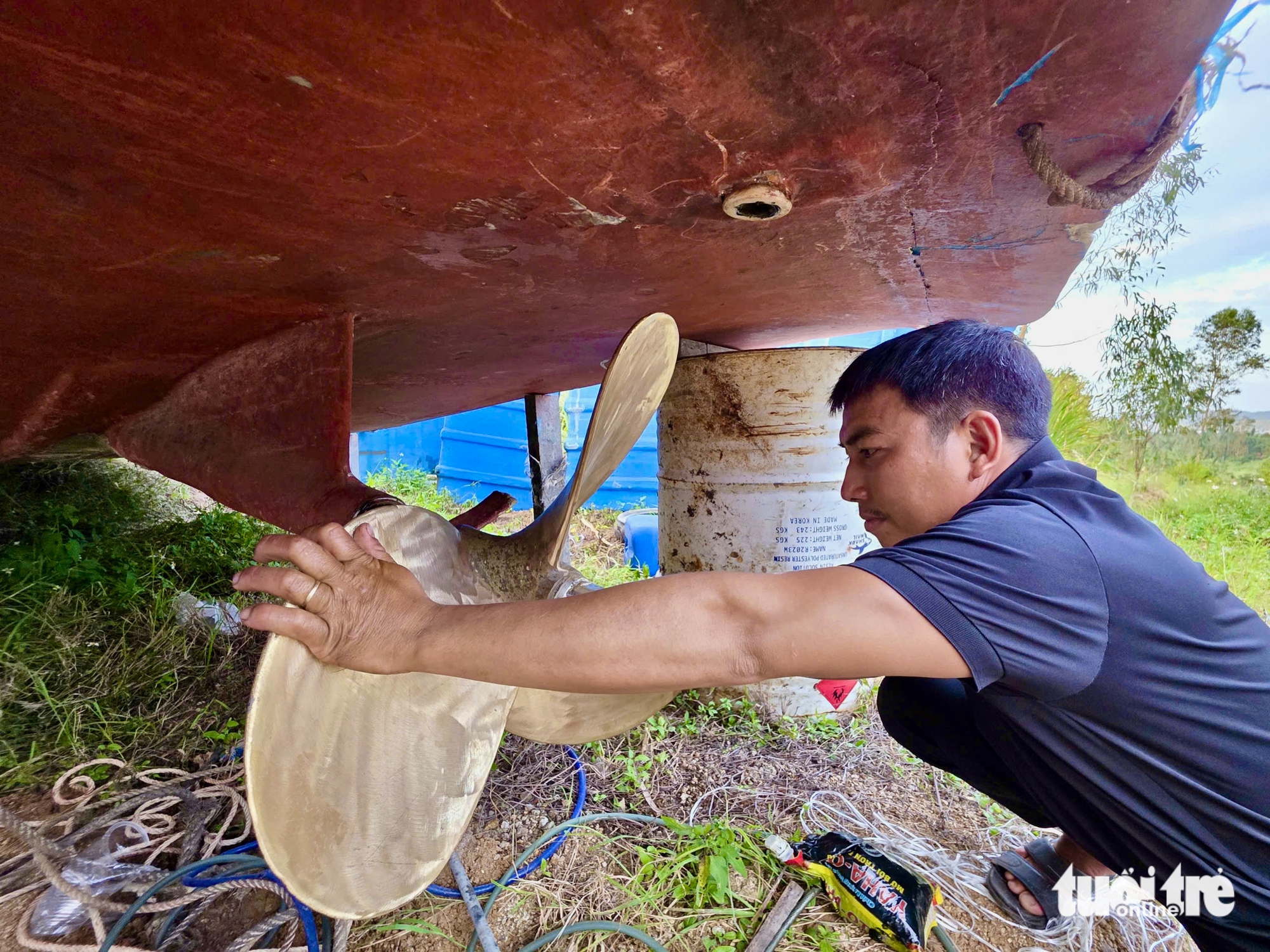 第13号台风后修船竞赛：船厂超负荷，船主焦急等待出海日