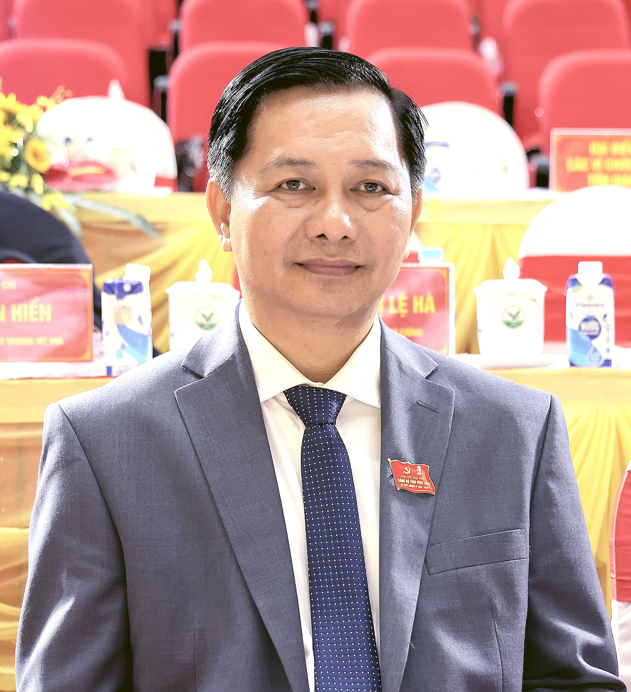 陈文楼 - 芹苴市主席担任永隆省委书记