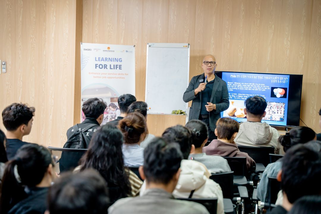 '终身学习'计划吸引旅游专业学生