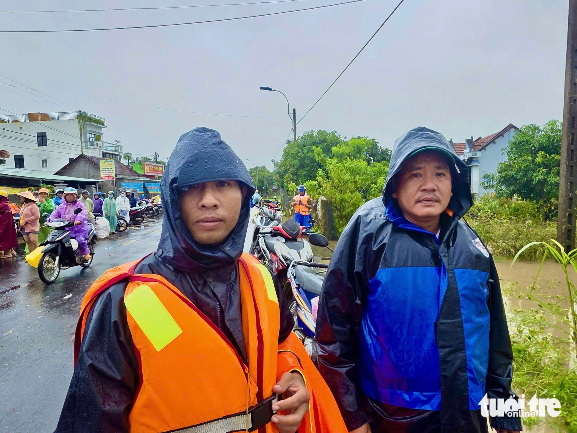 得乐省：数千户居民被困洪水中等待救援