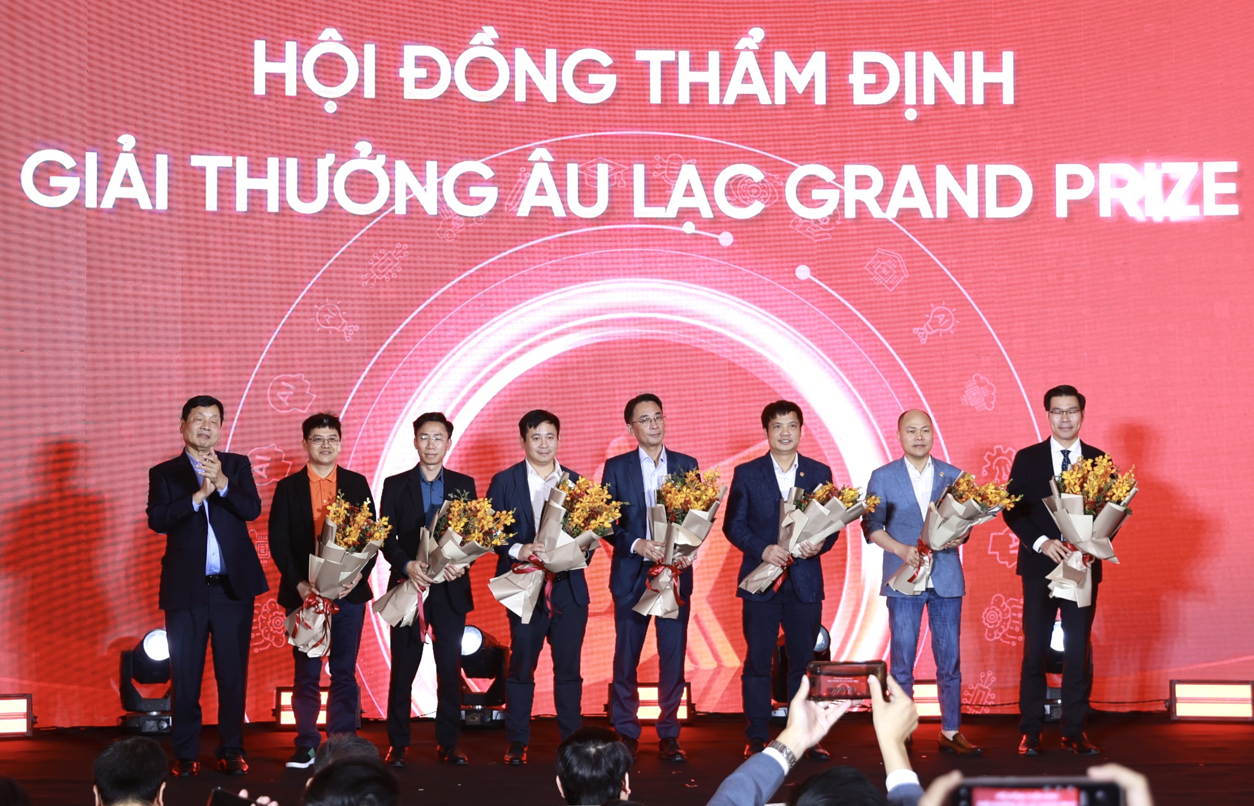 价值100万美元的欧乐奖表彰越南人的人工智能产品| 越南中文社｜越南新闻与政策信息中文平台