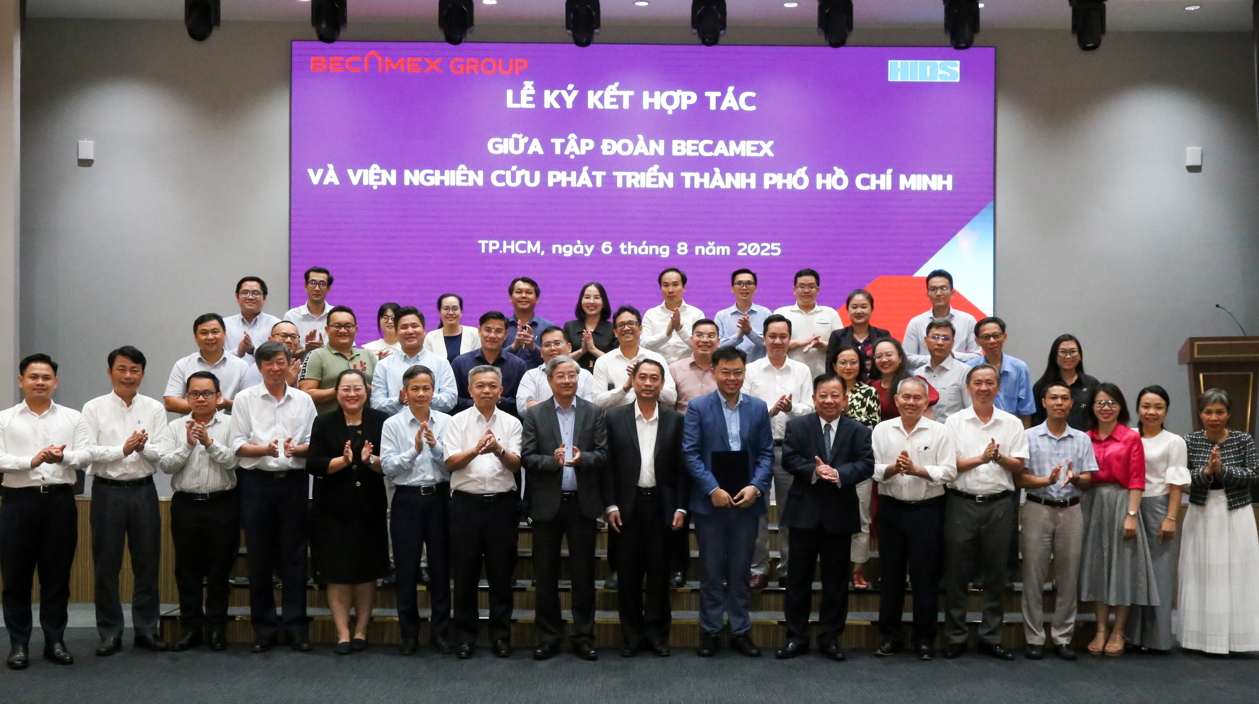 Becamex提出连接胡志明市中心至Cái Mép、Bàu Bàng、Cần Thơ的铁路构想