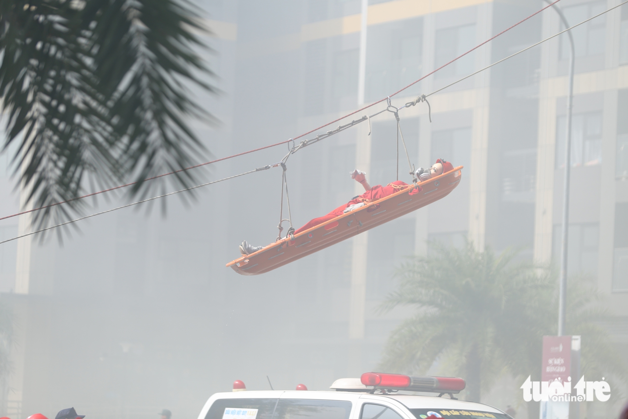 超过3000人在公寓楼进行消防和救援演练
