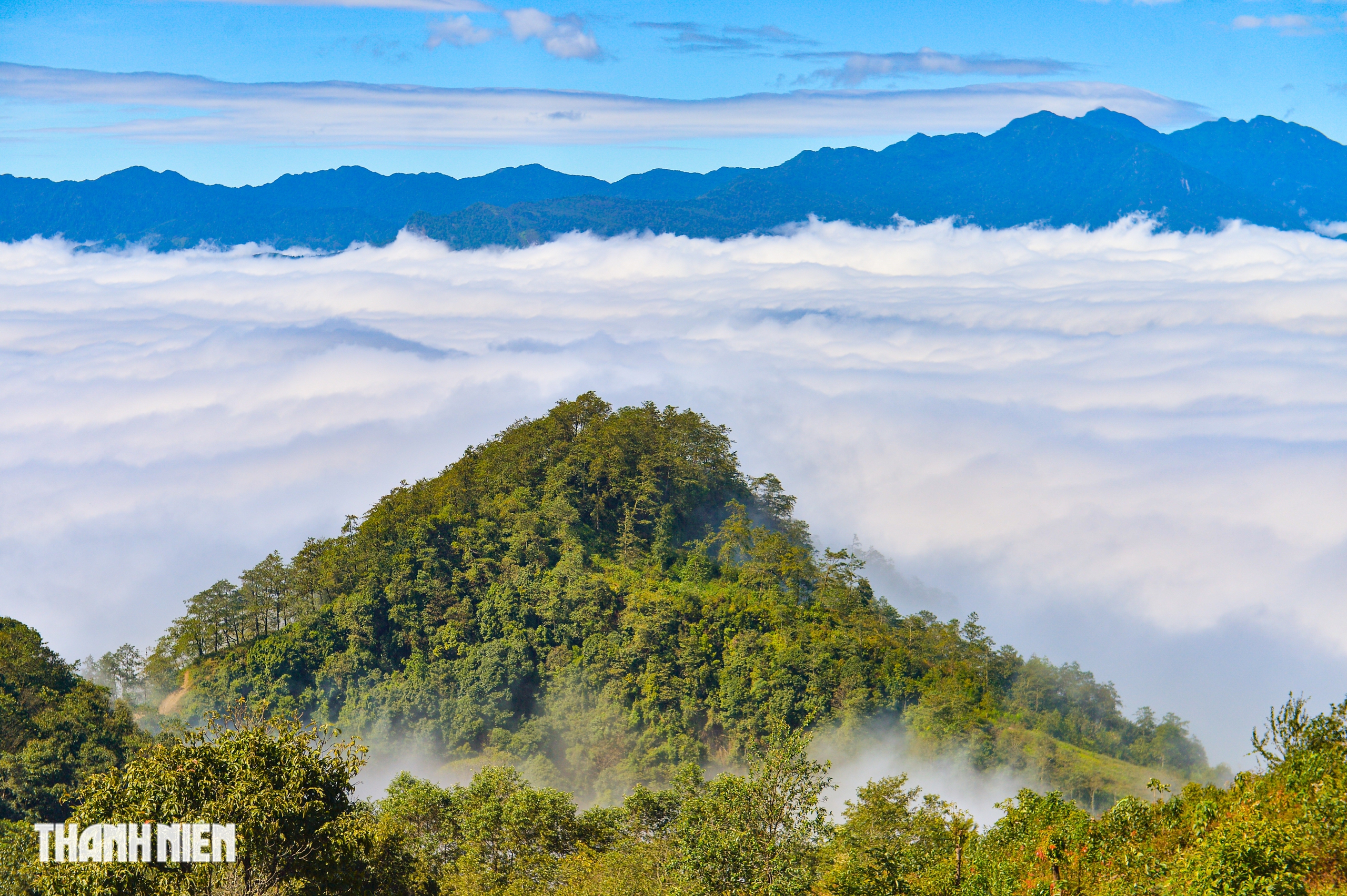 在越南最高的村庄观赏云海
