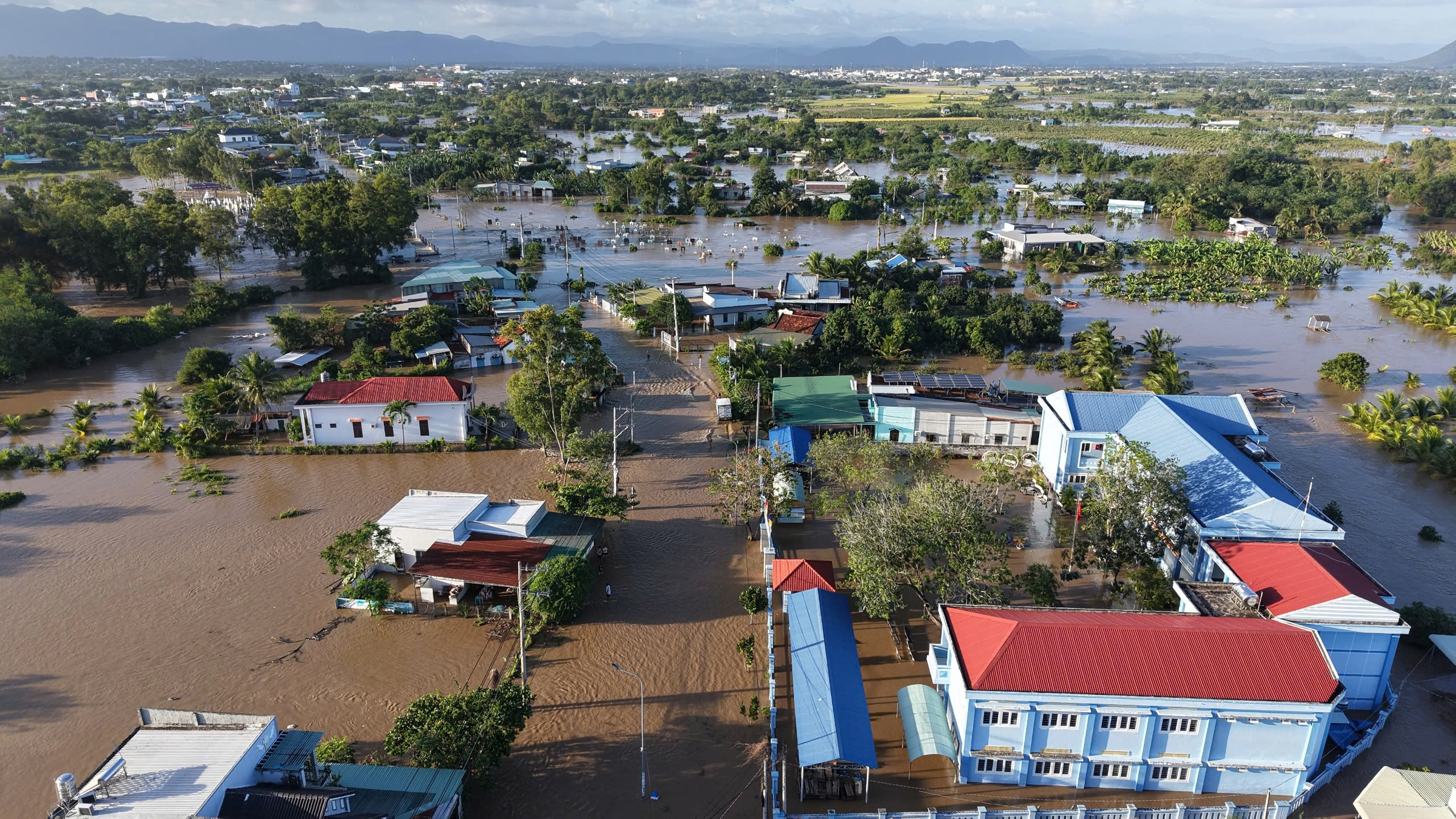 平顺旧区洪水淹没近3300栋房屋，1人死亡