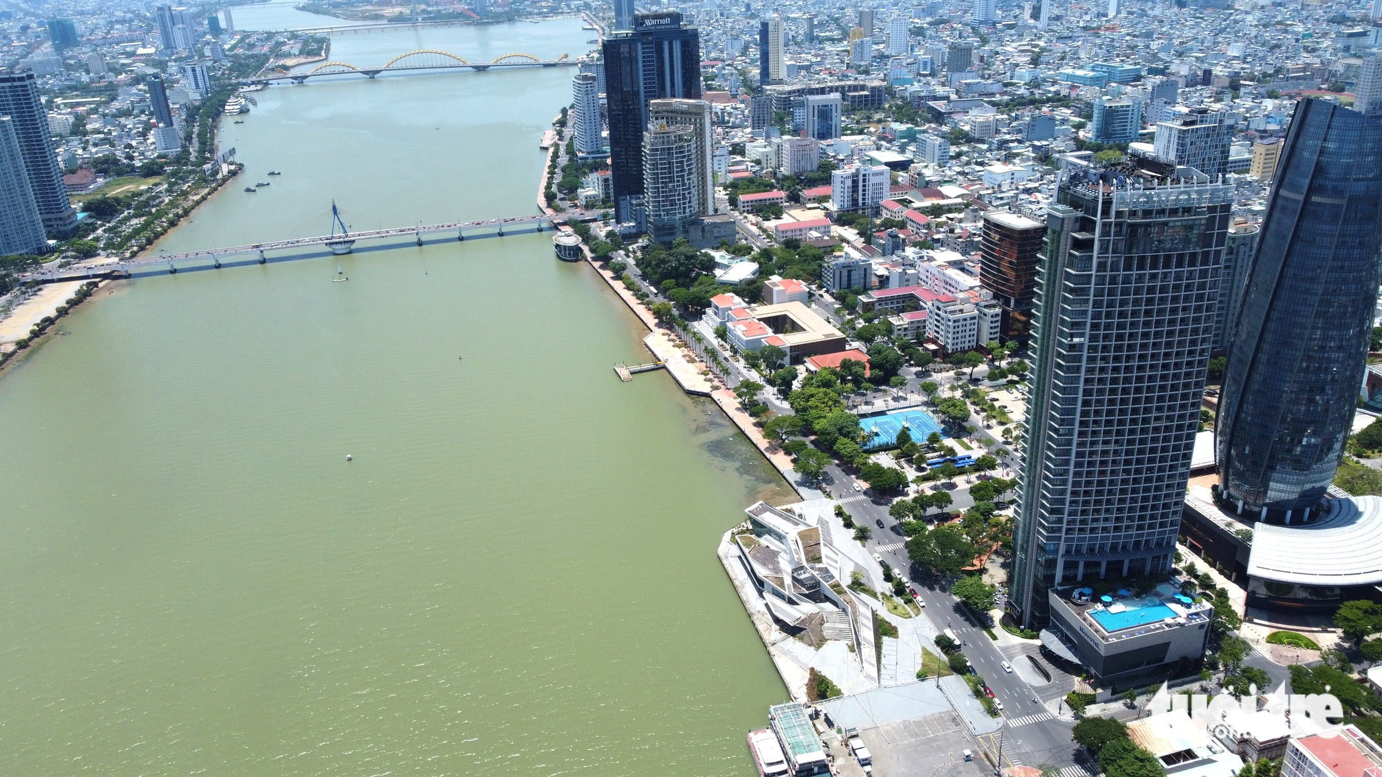 岘港韩江百亿游艇码头的命运如何？