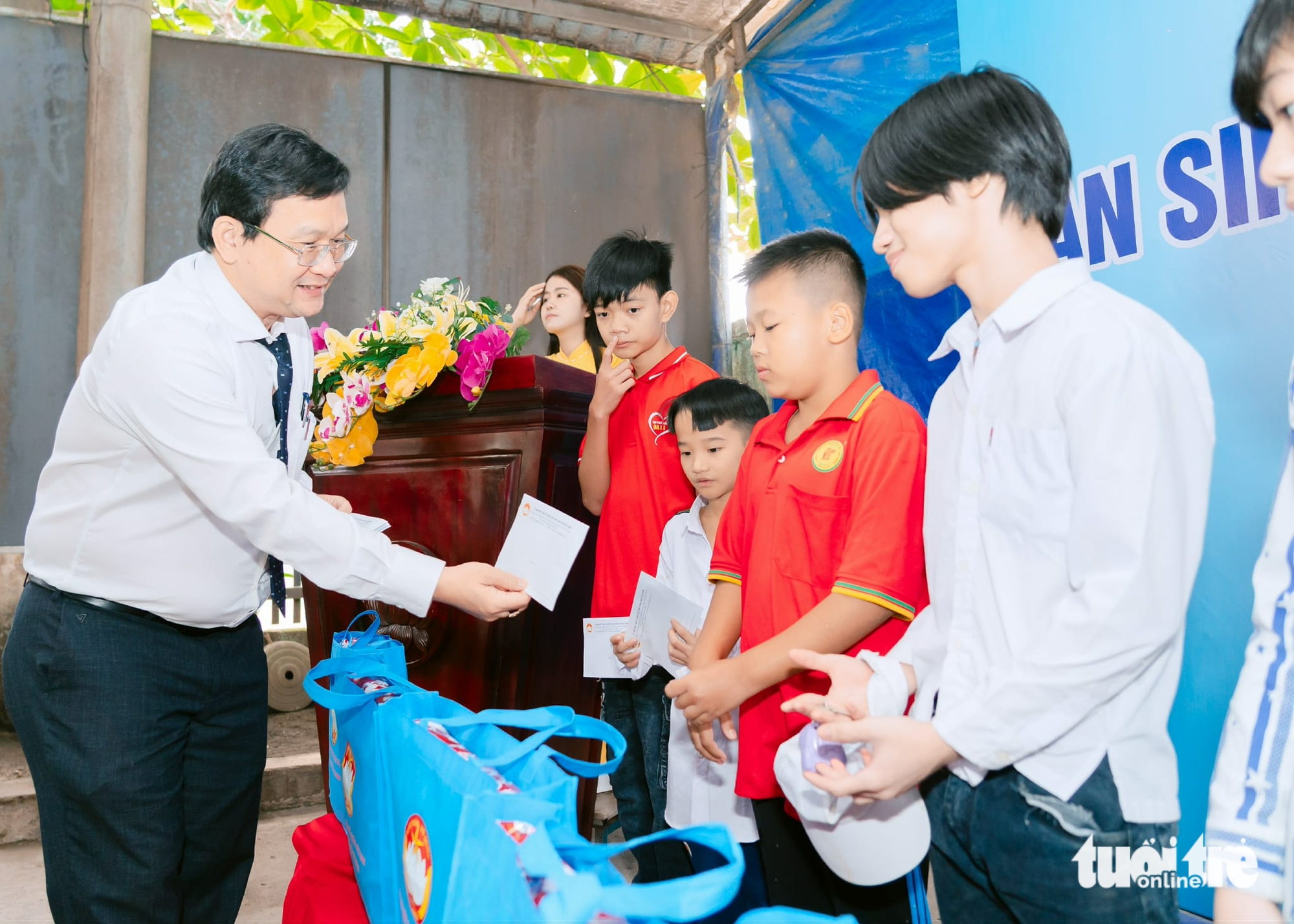 胡志明市越南祖国阵线代表大会代表参加多项有意义活动