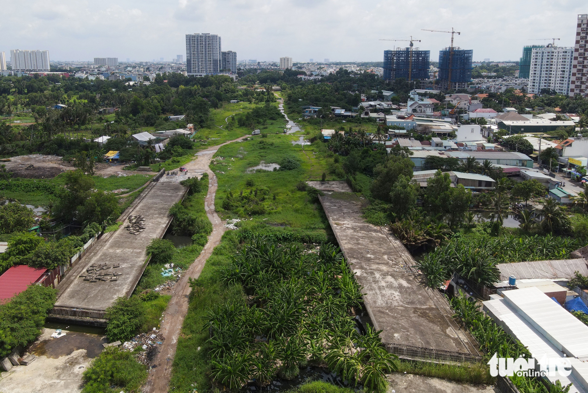 胡志明市2.7公里二环线清理场地，政府解除决议后准备重新施工