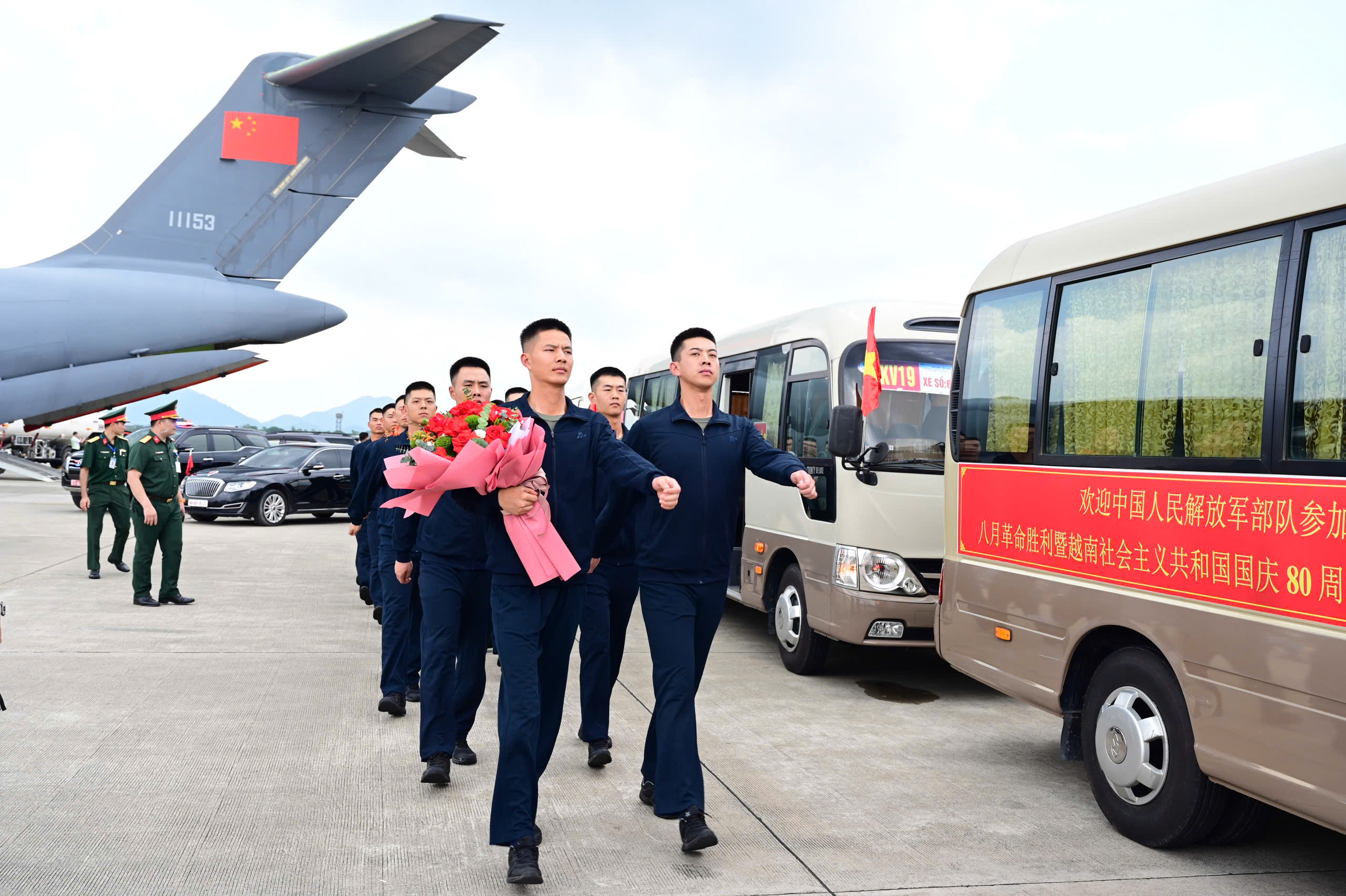 中国代表团抵达越南参加9月2日纪念阅兵