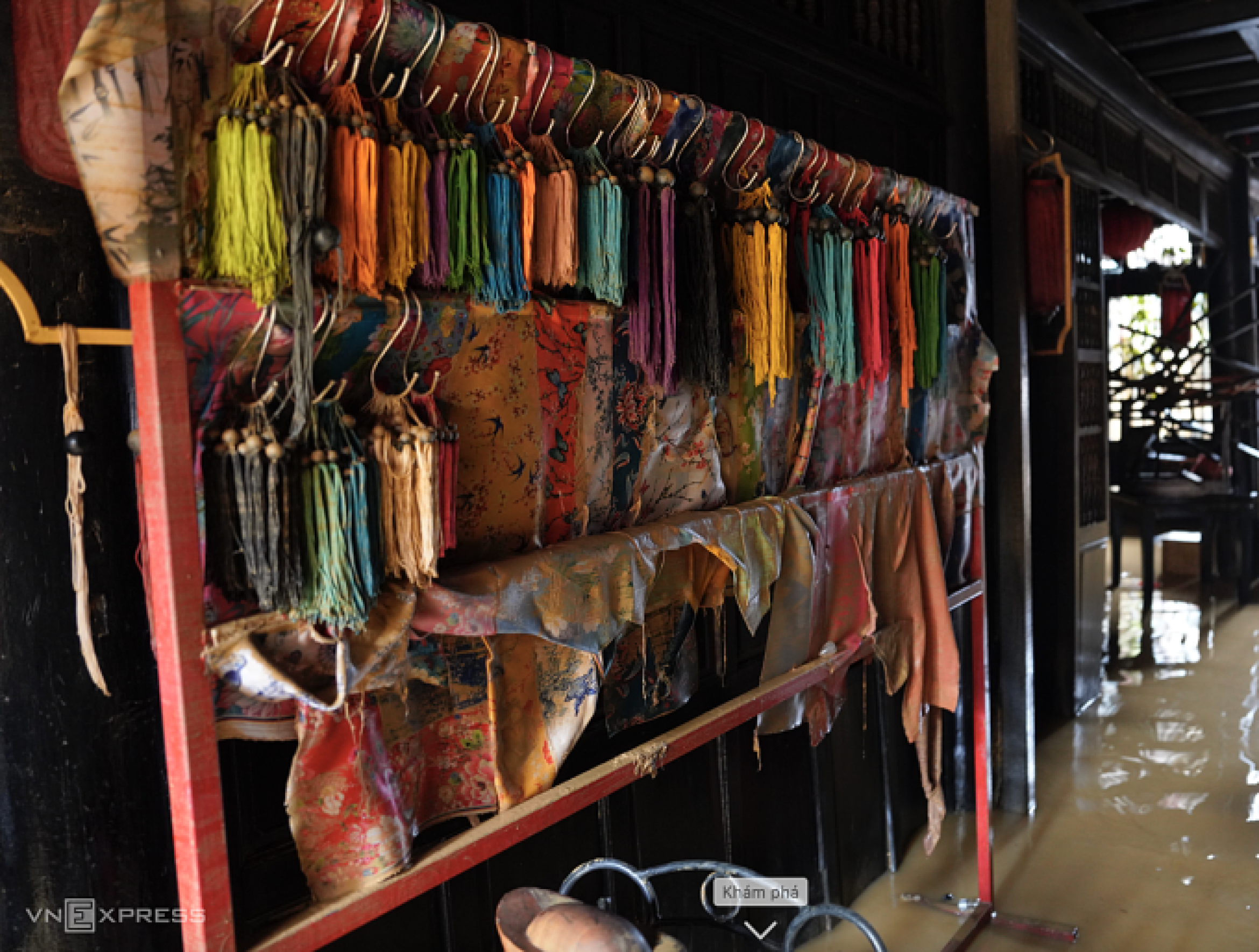 洪水中的居民损失数十亿