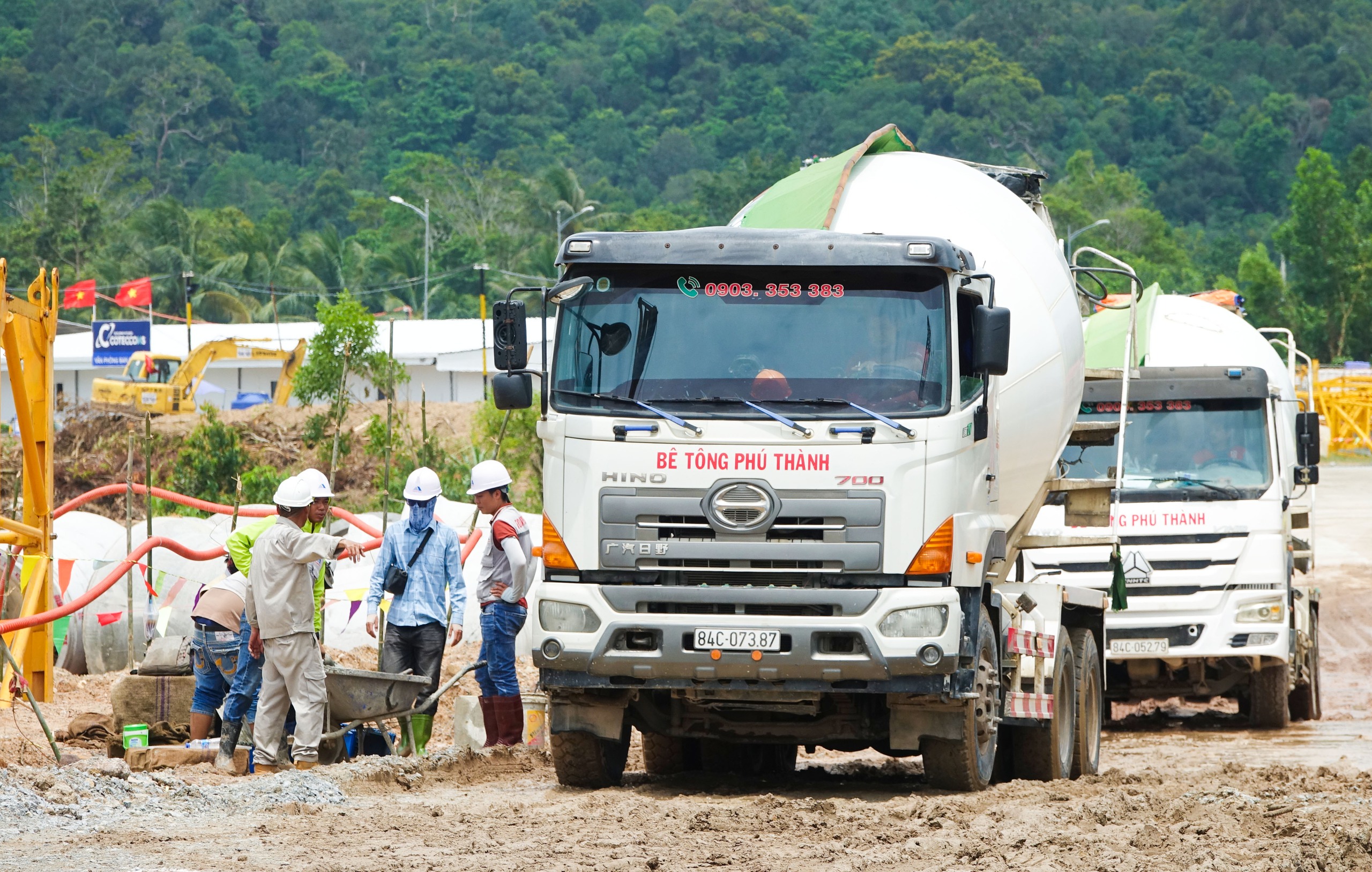 平整超过161公顷土地用于建设富国机场第二条跑道及配套设施