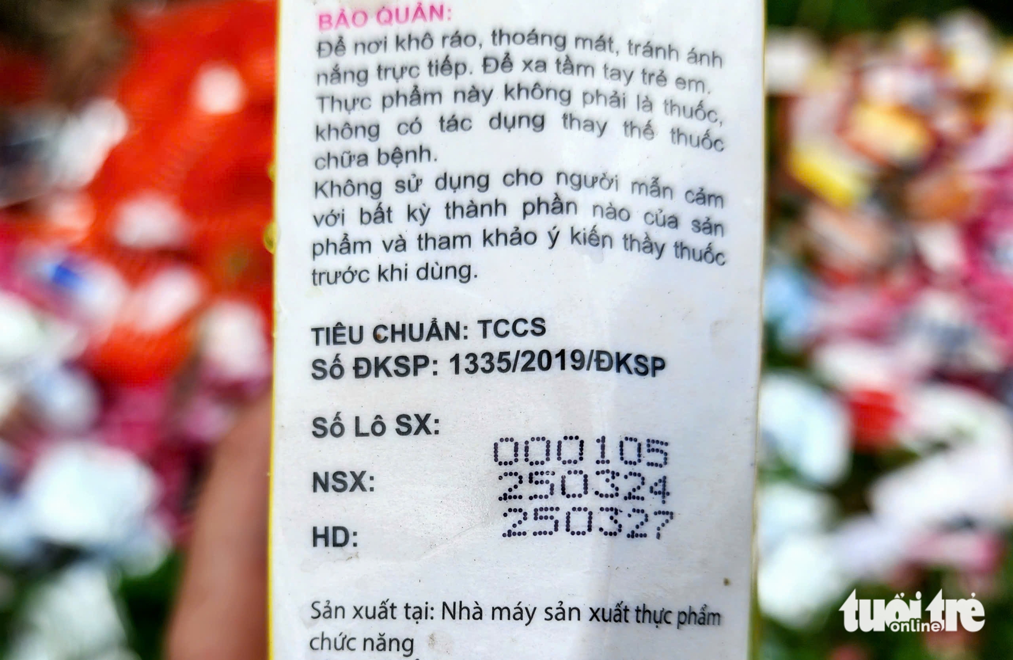 胡志明市发现数千盒功能性食品堆积如山近景