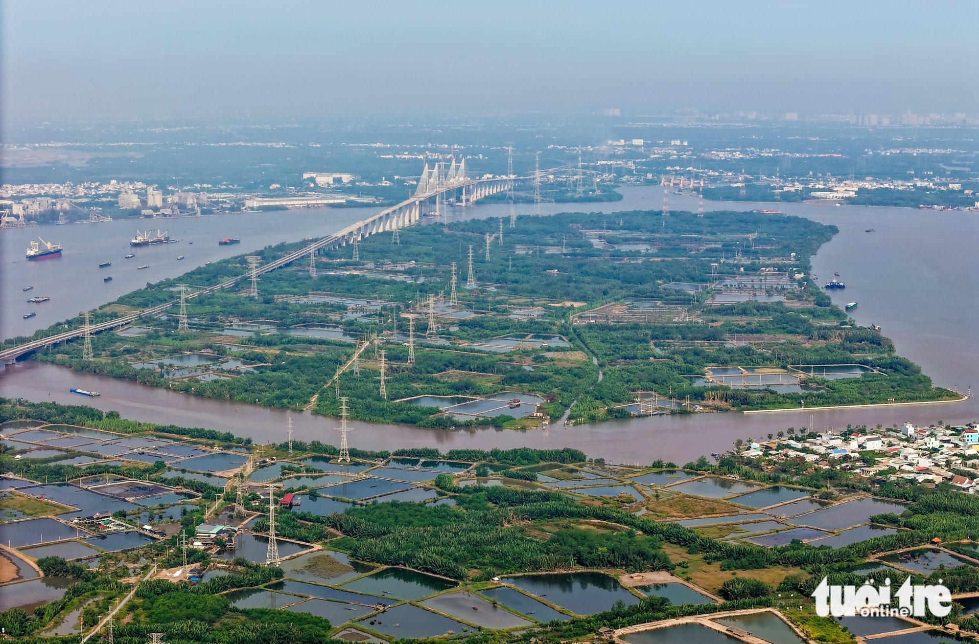 胡志明市推动富美二桥和芹蒢桥于2026年初动工