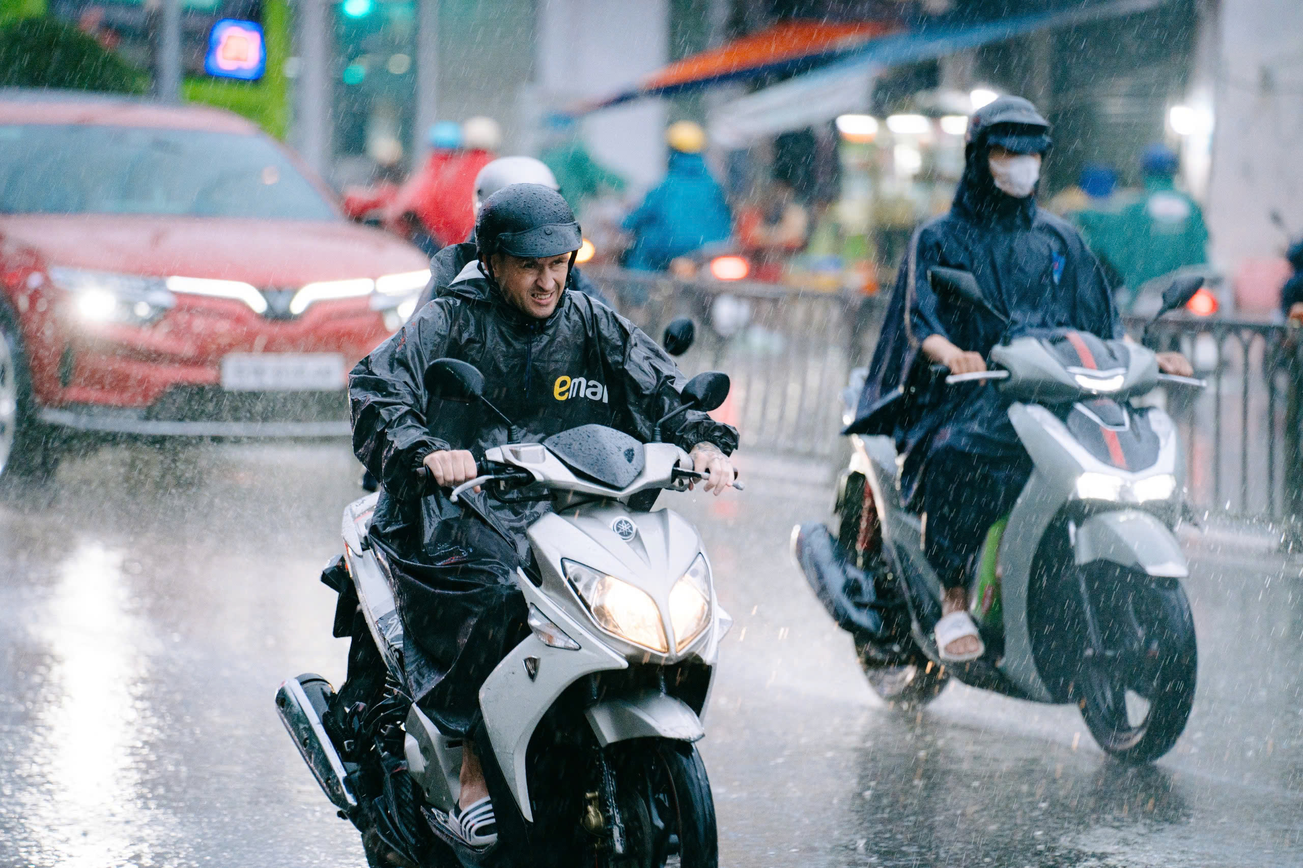 胡志明市未来2-3天将有100-150毫米大雨