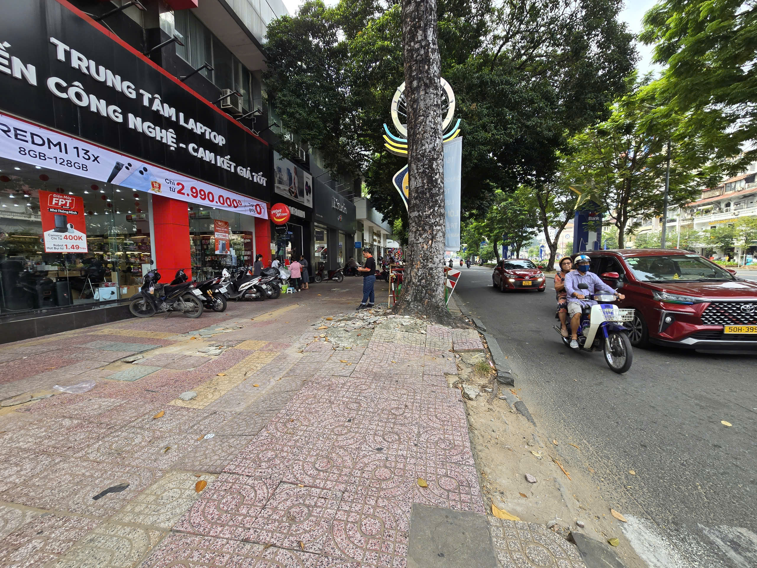 看看黎利大道的现状，将在2025年12月31日前进行'美化'