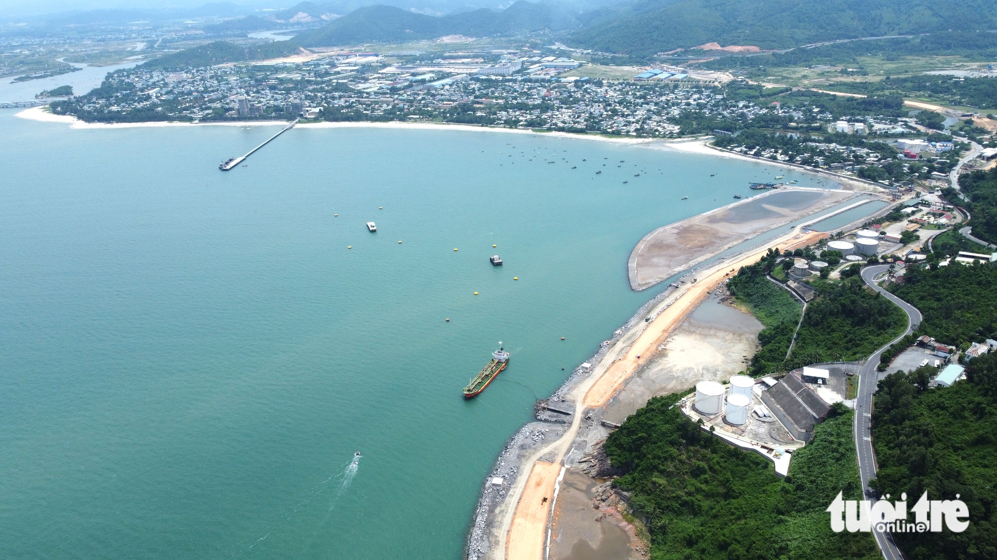 岘港投入近2万亿越南盾扩建连接连沼港的6车道战略道路| 越南中文社｜越南新闻与政策信息中文平台
