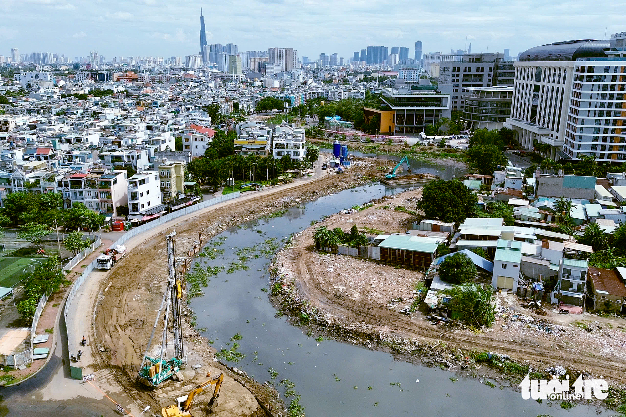 Xuyên Tâm运河改造施工因‘斑马状’地块遇到困难