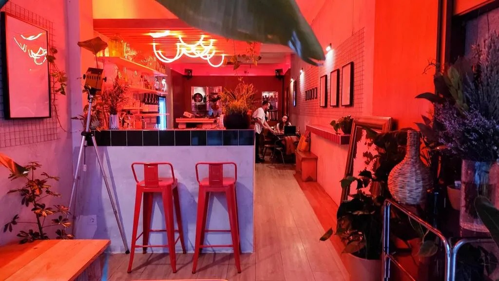 旧第四区夜街意外入选世界十大最具吸引力街道