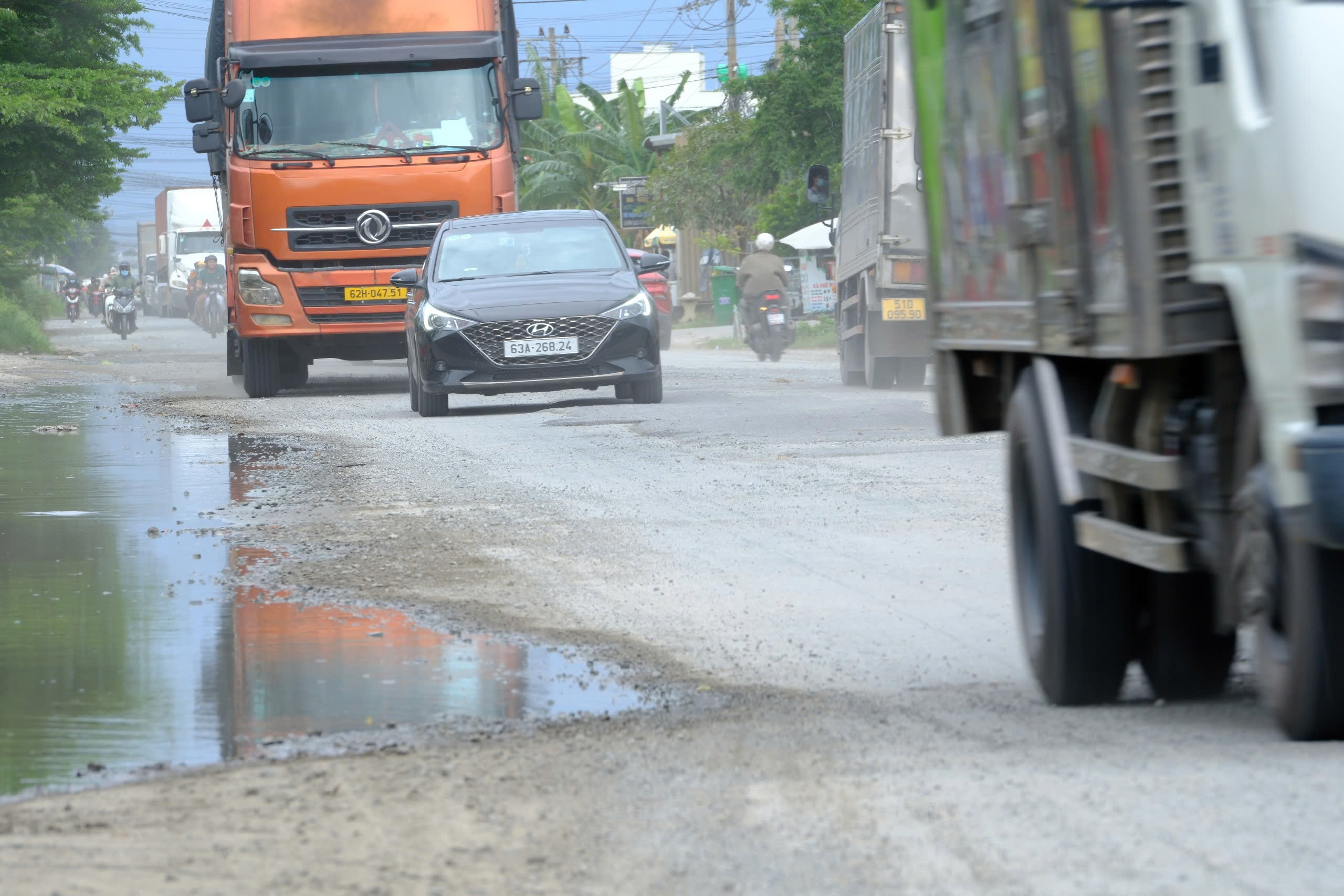 西宁扩建DT.830路连接阮友智路，贯通胡志明市至西部主要通道