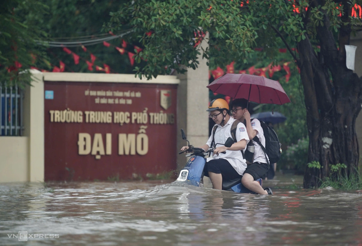 河内大面积内涝，越南北部多地因洪水疏散