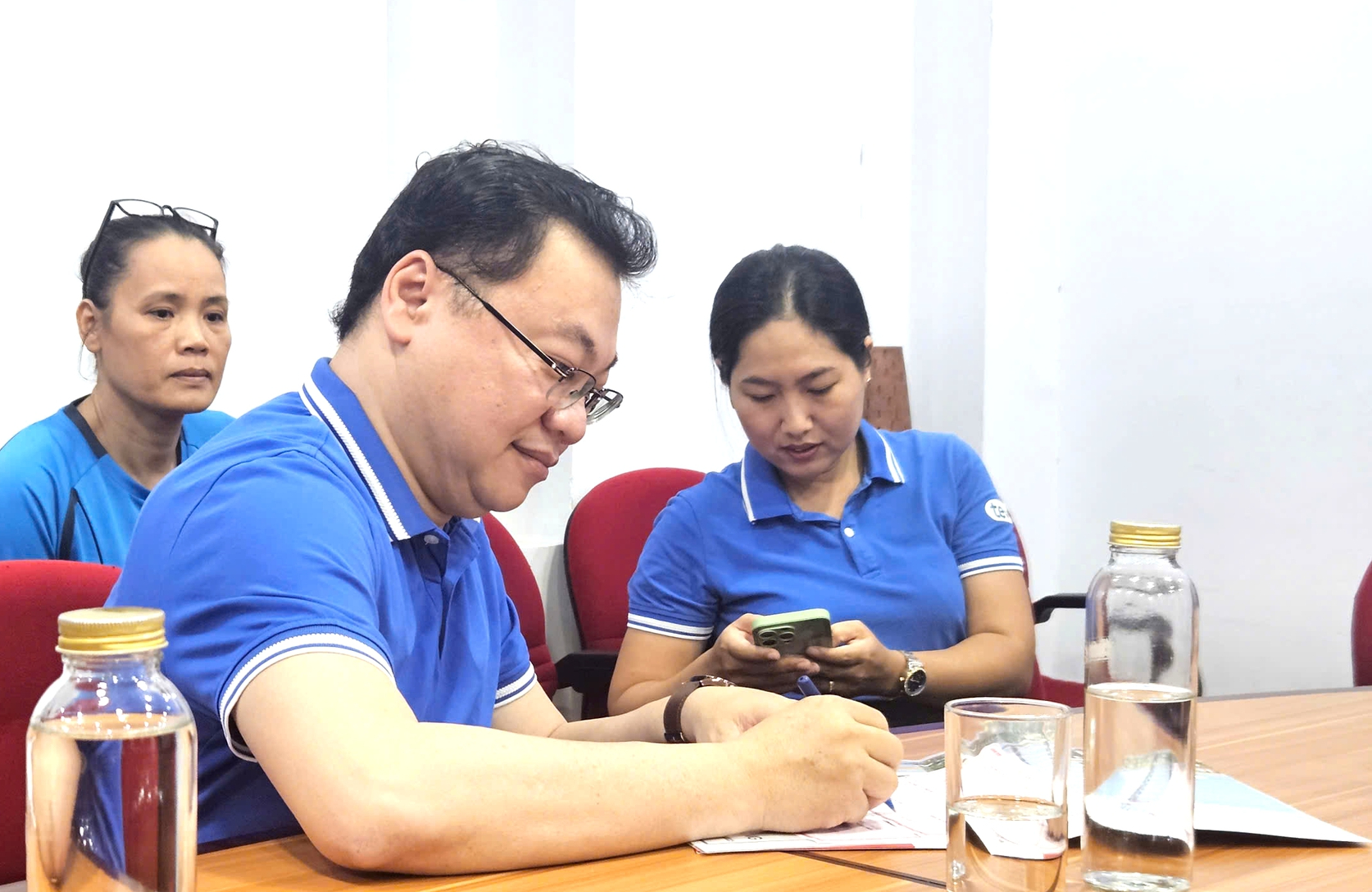 慈善团体通过《青年报》将爱心传递给亲爱的中部地区