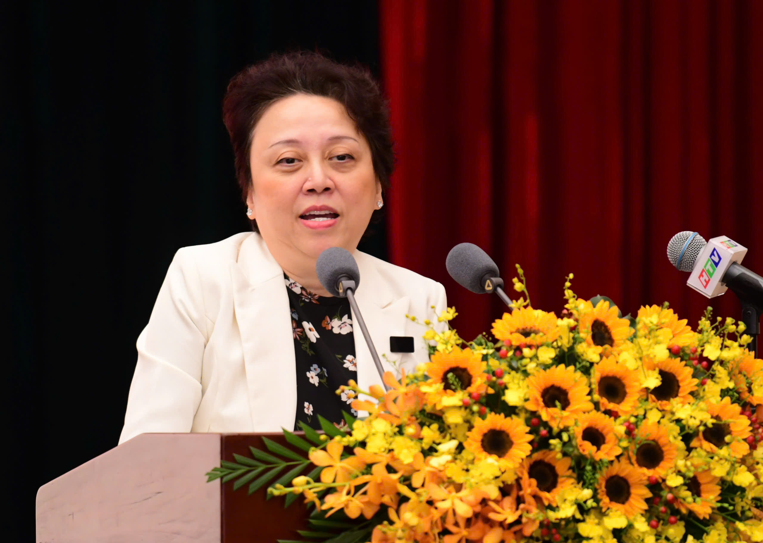 学校食堂：低价不是问题，选择供应商时的'人情关系'更值得担忧