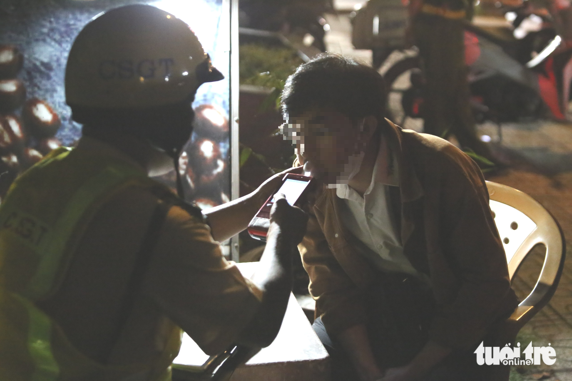 胡志明市司机违反酒精浓度：'吸取教训，即使喝一罐也不自己开车回家'