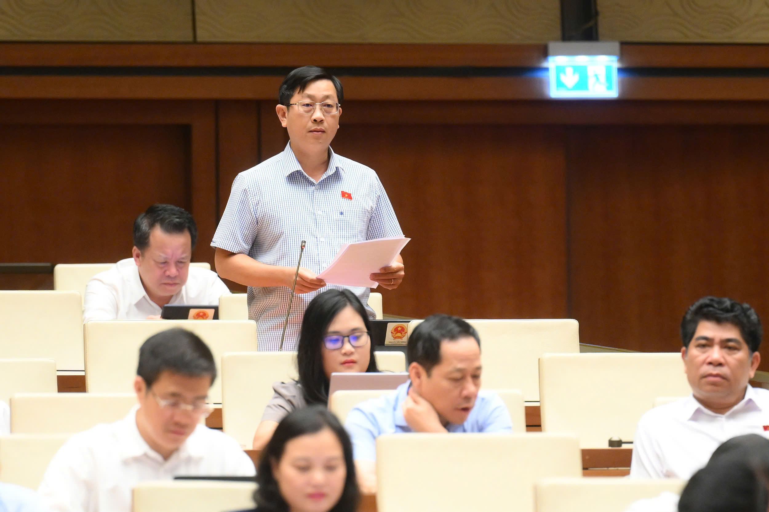 投资者‘从天而降’称有1000亿美元做南北铁路项目，难以想象